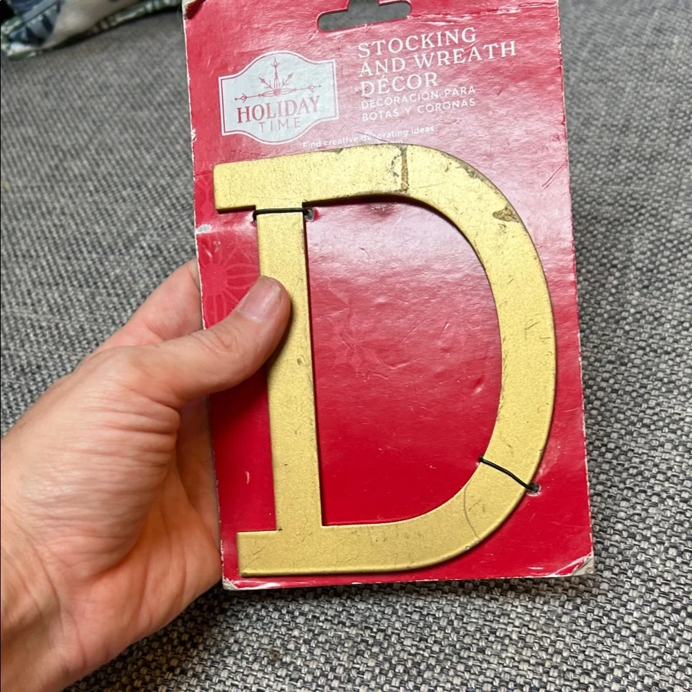 Holiday Time Gold Letter D Wreath Decoration